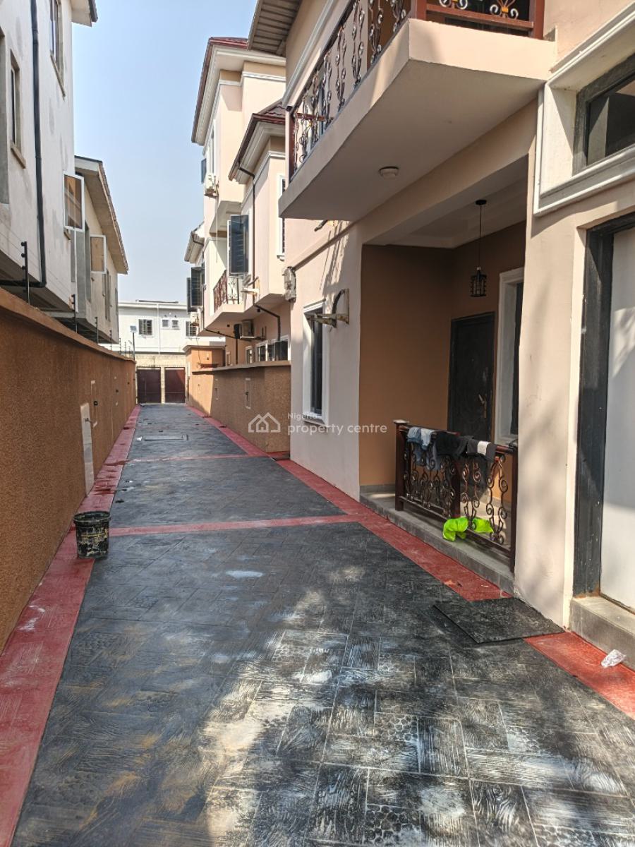 Luxury 2 Bedroom Flat, Conservation Road, Lekki, Lagos, Flat / Apartment for Rent