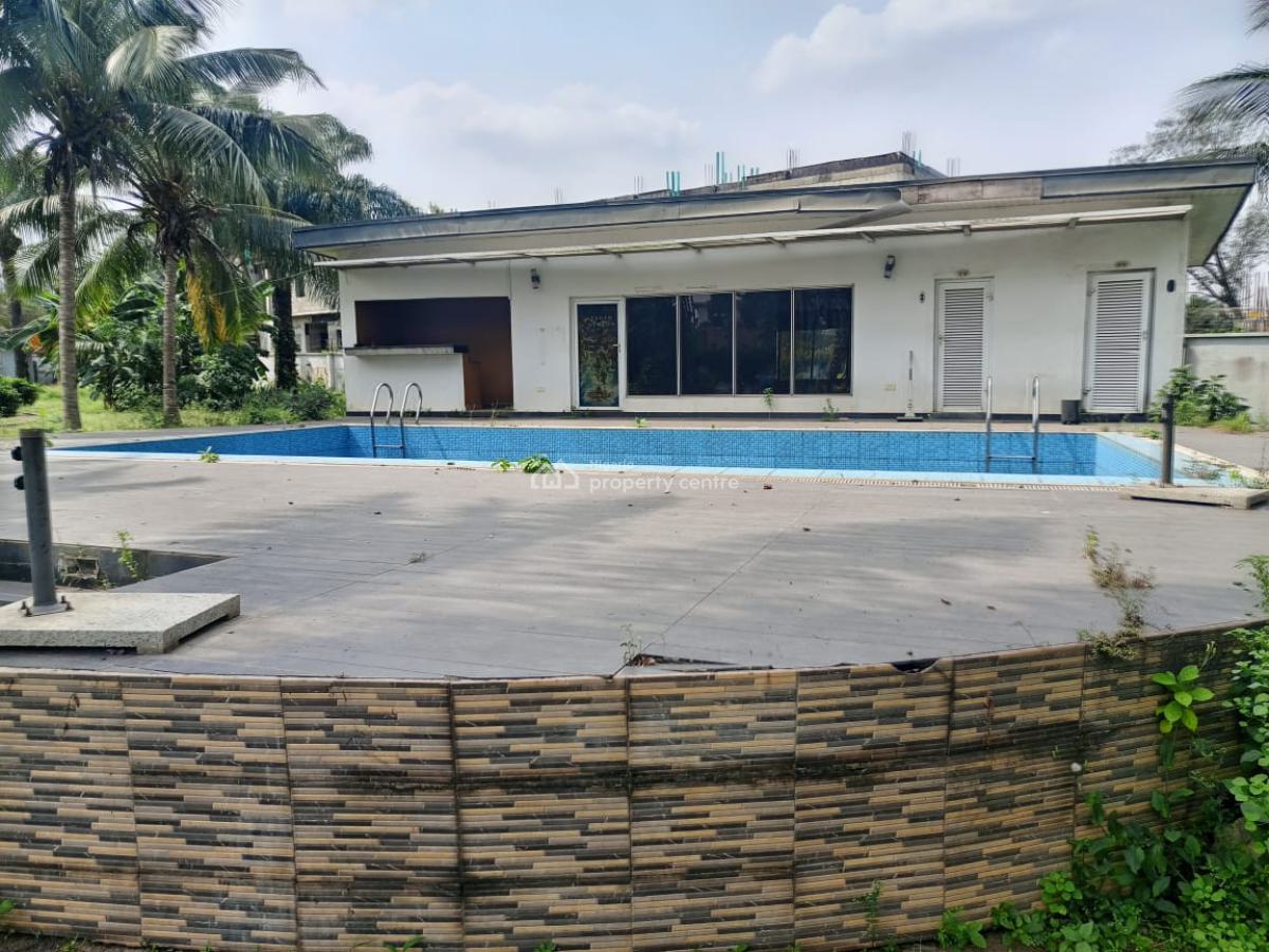 Massive 7 Units  of  Terraces Duplexes + B.qs on Extensive Land Space, Ikeja Gra, Ikeja, Lagos, Terraced Duplex for Rent