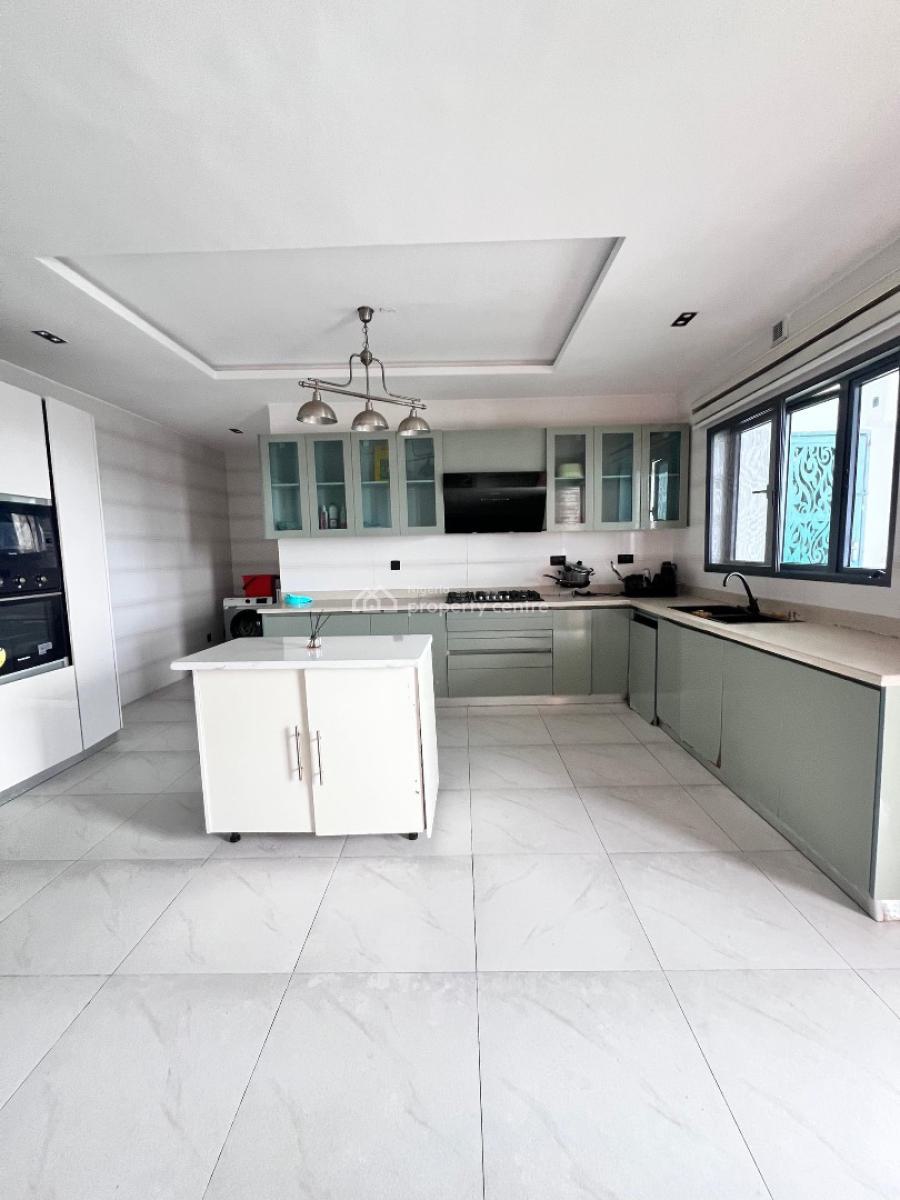 Neatly Built 4 Bedroom Maisonette (pentfloor )nor Furnished, Lekki Right, Lekki Phase 1, Lekki, Lagos, Flat / Apartment for Rent