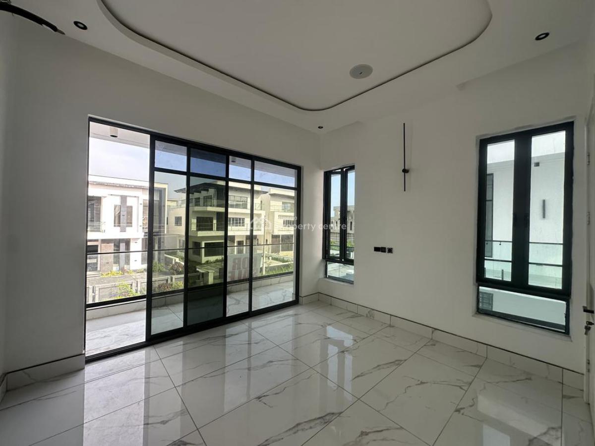 5-bedroom Fully Detached House, Ikota, Lekki, Lagos, Detached Duplex for Sale