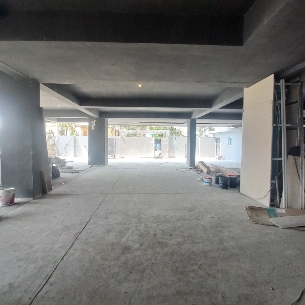 Exquisite  3 Bed Apartment with Pool, Gym and Bq, Lekki Phase 1, Lekki, Lagos, Flat / Apartment for Sale