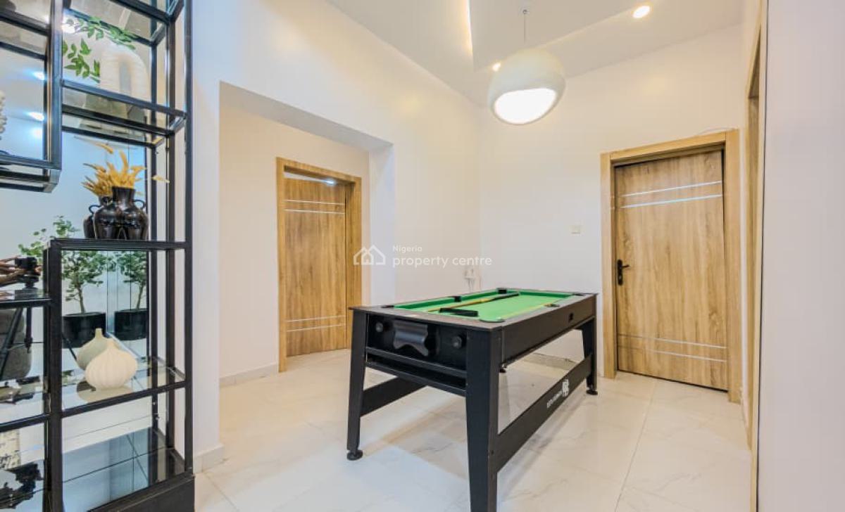 3bedroom Apartment with Top Notch Amenities Available for Short/long S, Lekki Phase 1, Lekki, Lagos, Flat / Apartment Short Let