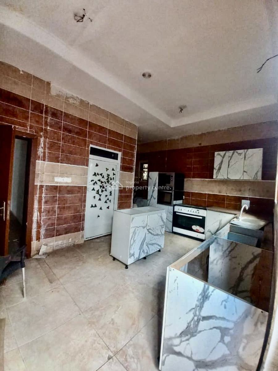 Well Built with a B Q in a Prime Location, Chevron Drive, Lekki, Lagos, Detached Duplex for Sale
