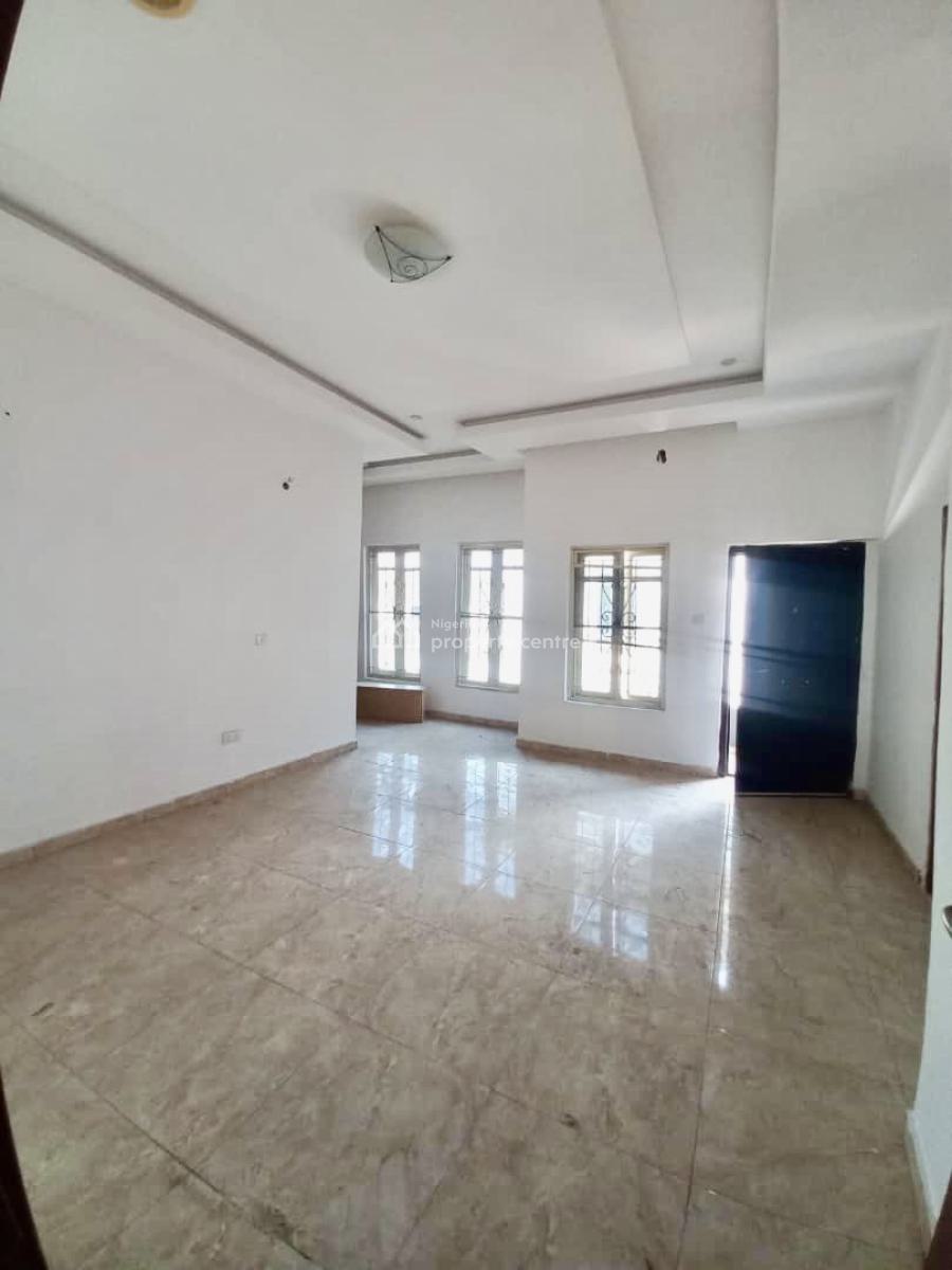 Well Built with a B Q in a Prime Location, Chevron Drive, Lekki, Lagos, Detached Duplex for Sale