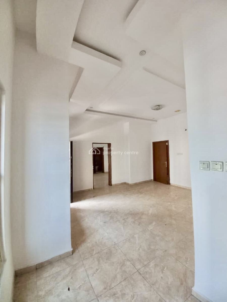 Well Built with a B Q in a Prime Location, Chevron Drive, Lekki, Lagos, Detached Duplex for Sale