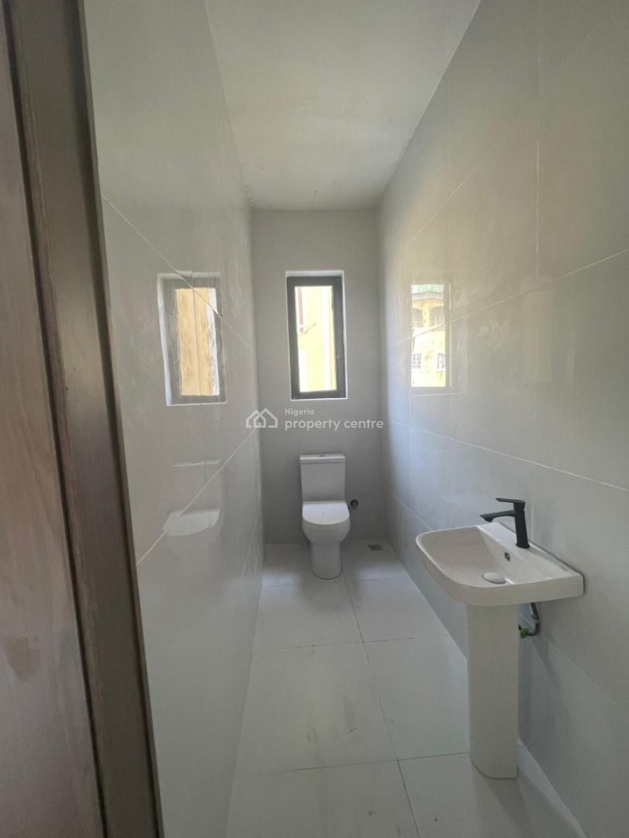 3-bedroom Penthouses, Lekki Phase 1, Lekki, Lagos, Flat / Apartment for Sale