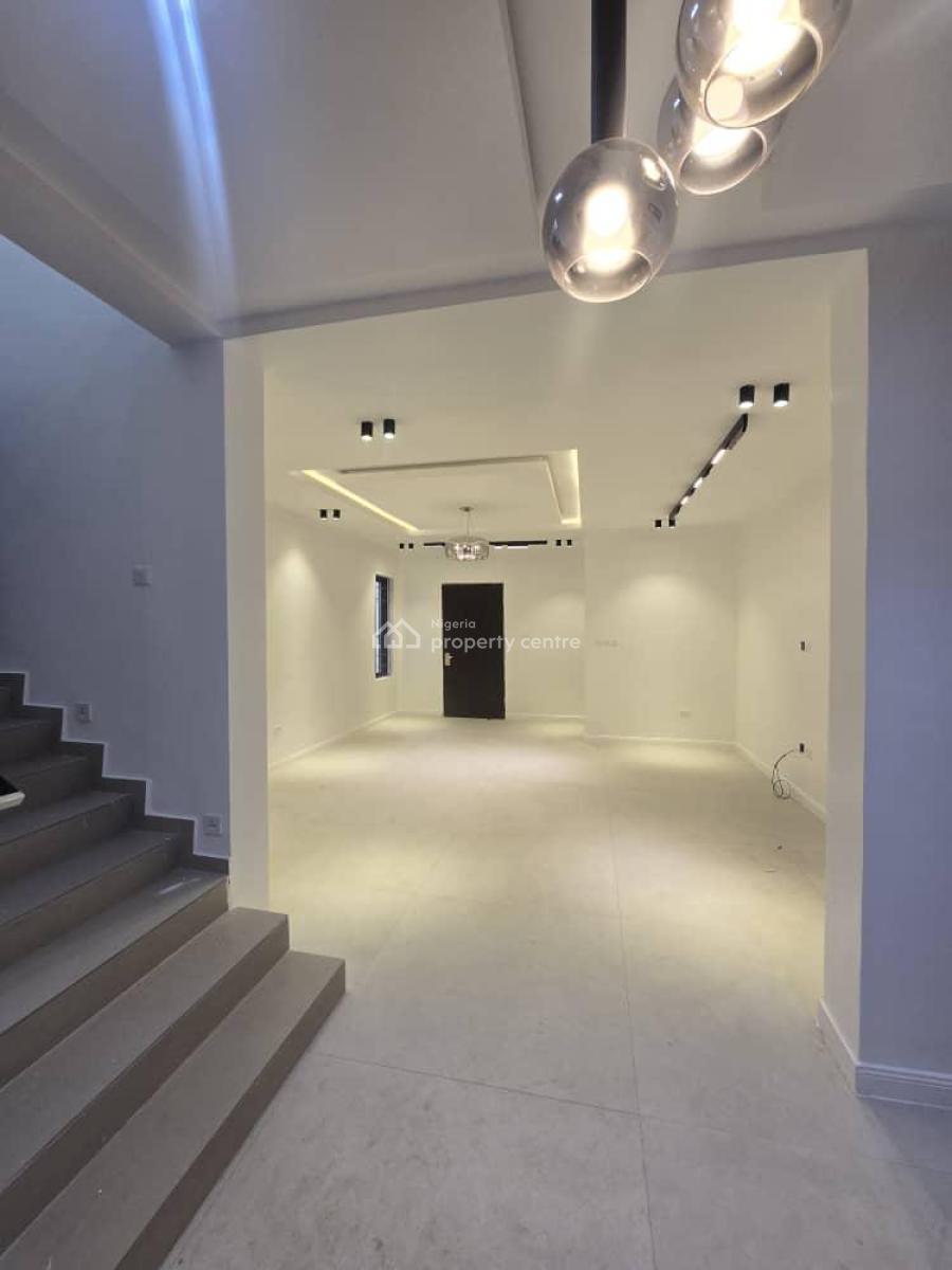 4 Bedroom Semi-detached Duplex with Bq Available, Lekki Phase 1, Lekki, Lagos, Semi-detached Duplex for Rent