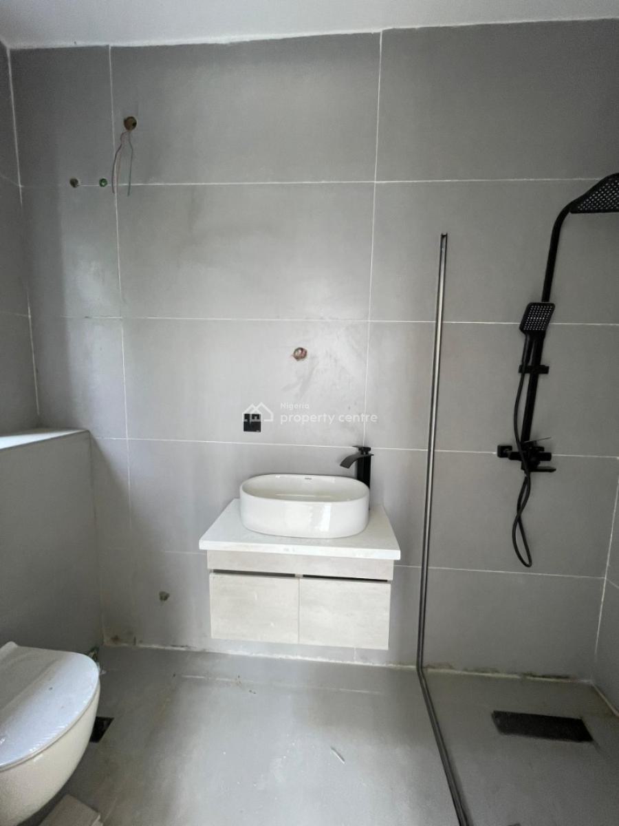 2-bedroom Apartment, Lekki Phase 1, Lekki, Lagos, Flat / Apartment for Sale