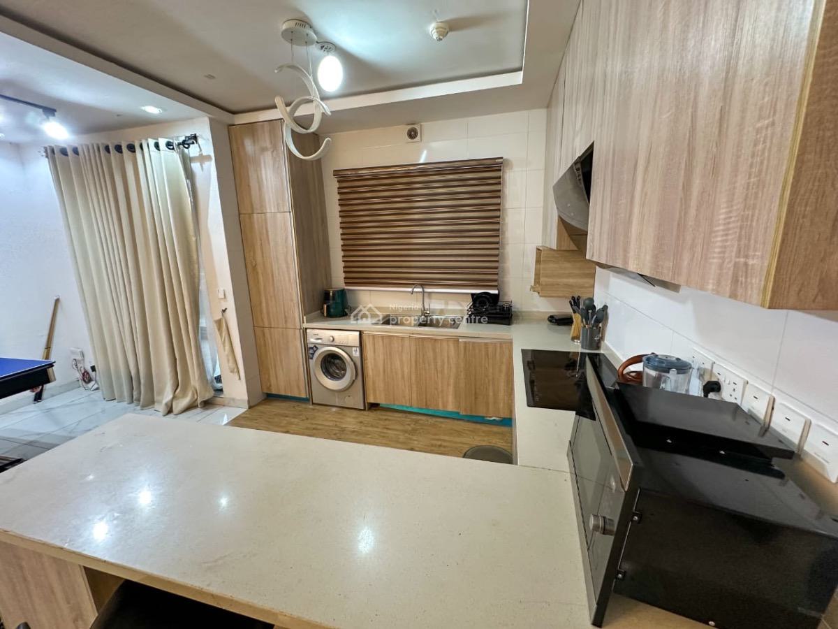 2 Bedroom Furnished  Apartment, Lekki Phase 1, Lekki, Lagos, Flat / Apartment Short Let
