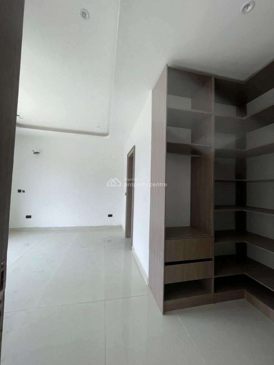3-bedroom Apartment with Bq, Lekki Phase 1, Lekki, Lagos, Flat / Apartment for Sale