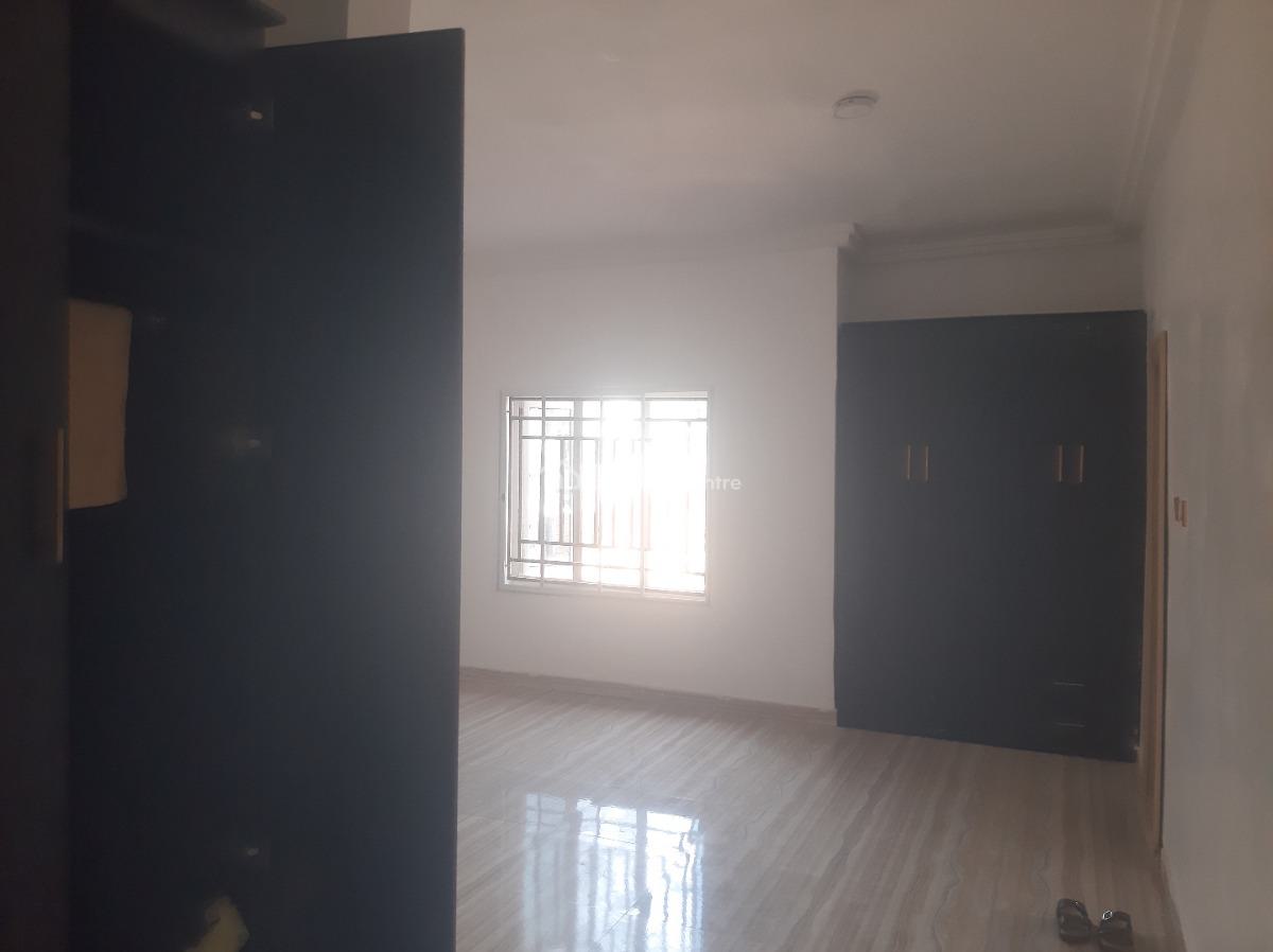 Tastefully Finished and Newly Renovated 3 Bedroom Flat, Guzape Hills, Guzape District, Abuja, Flat / Apartment for Rent