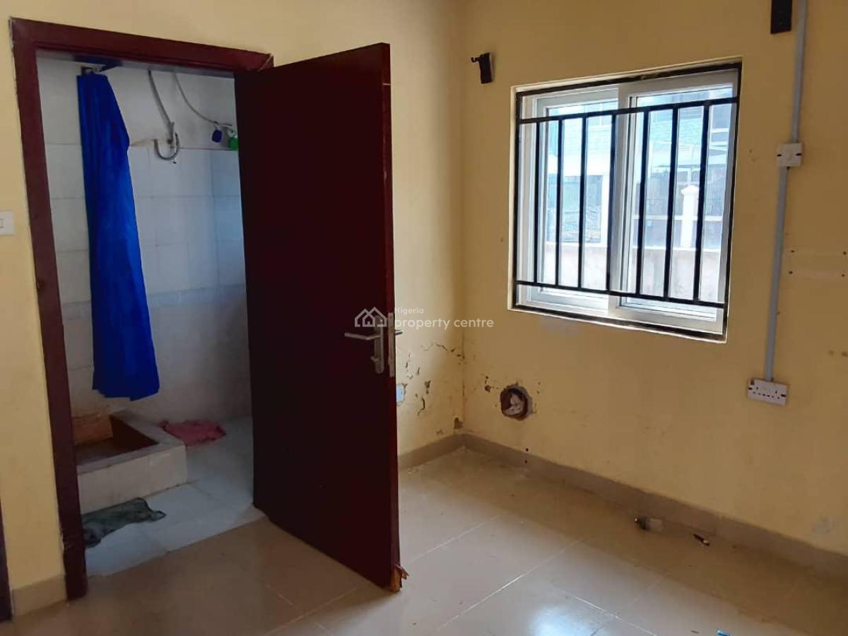 Spacious 4 Bedroom Semi-detached with Bq, Diamond Estate, Sangotedo, Ajah, Lagos, Semi-detached Duplex for Sale