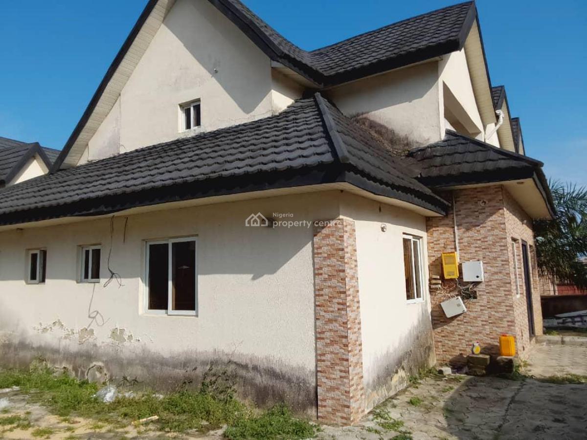 Spacious 4 Bedroom Semi-detached with Bq, Diamond Estate, Sangotedo, Ajah, Lagos, Semi-detached Duplex for Sale