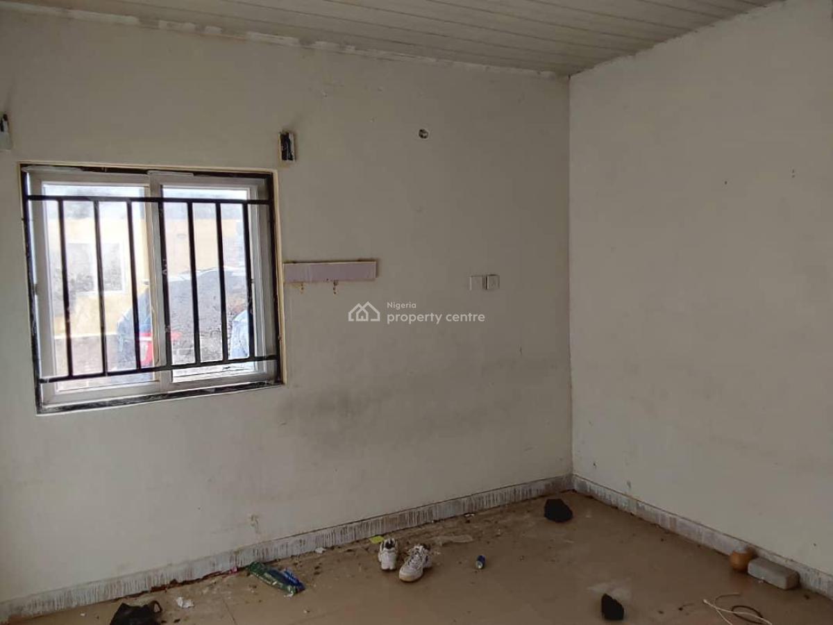 Spacious 4 Bedroom Semi-detached with Bq, Diamond Estate, Sangotedo, Ajah, Lagos, Semi-detached Duplex for Sale