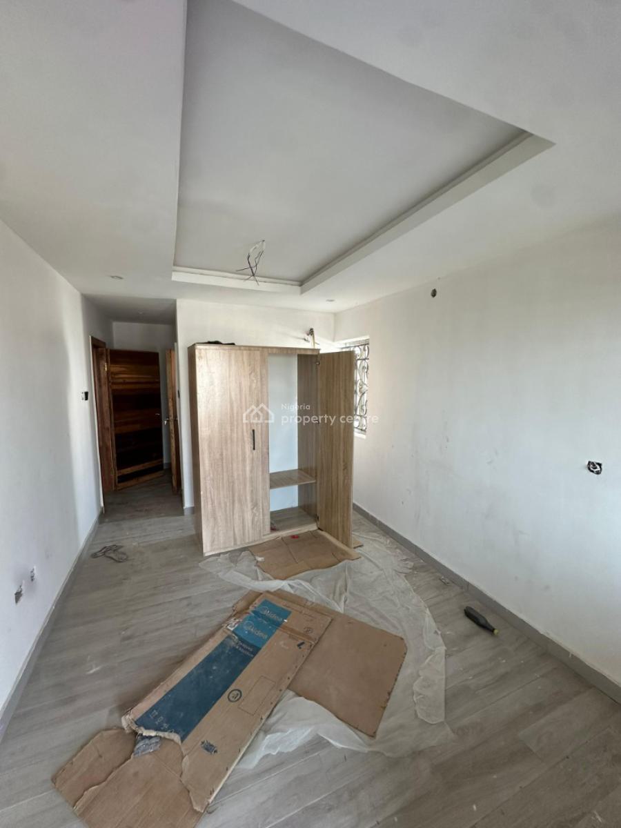 Room and Parlour Downstairs, Ologolo, Lekki, Lagos, Mini Flat (room and Parlour) for Rent