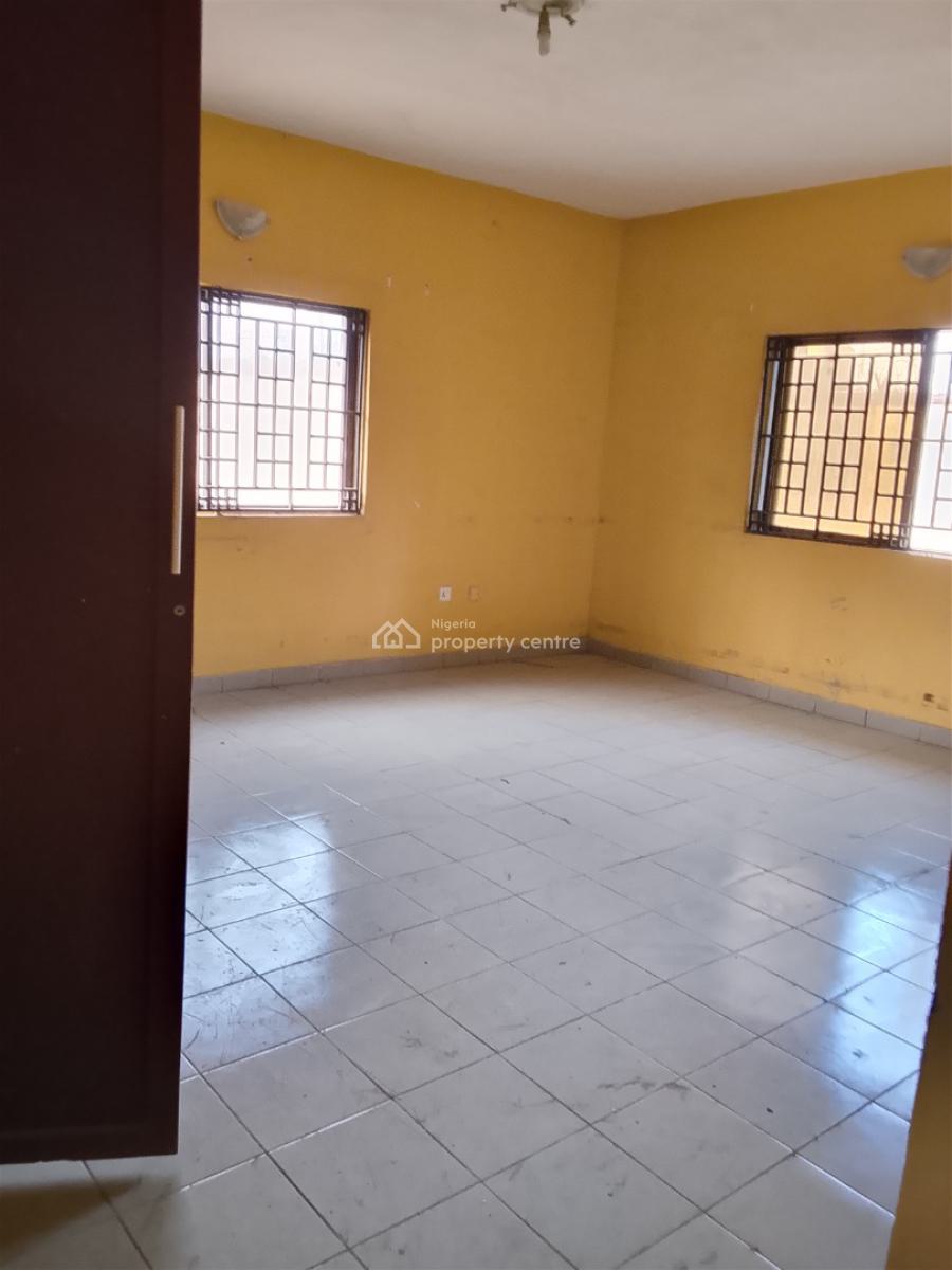 Spacious Self Contain, Lekki Phase 1, Lekki, Lagos, House for Rent