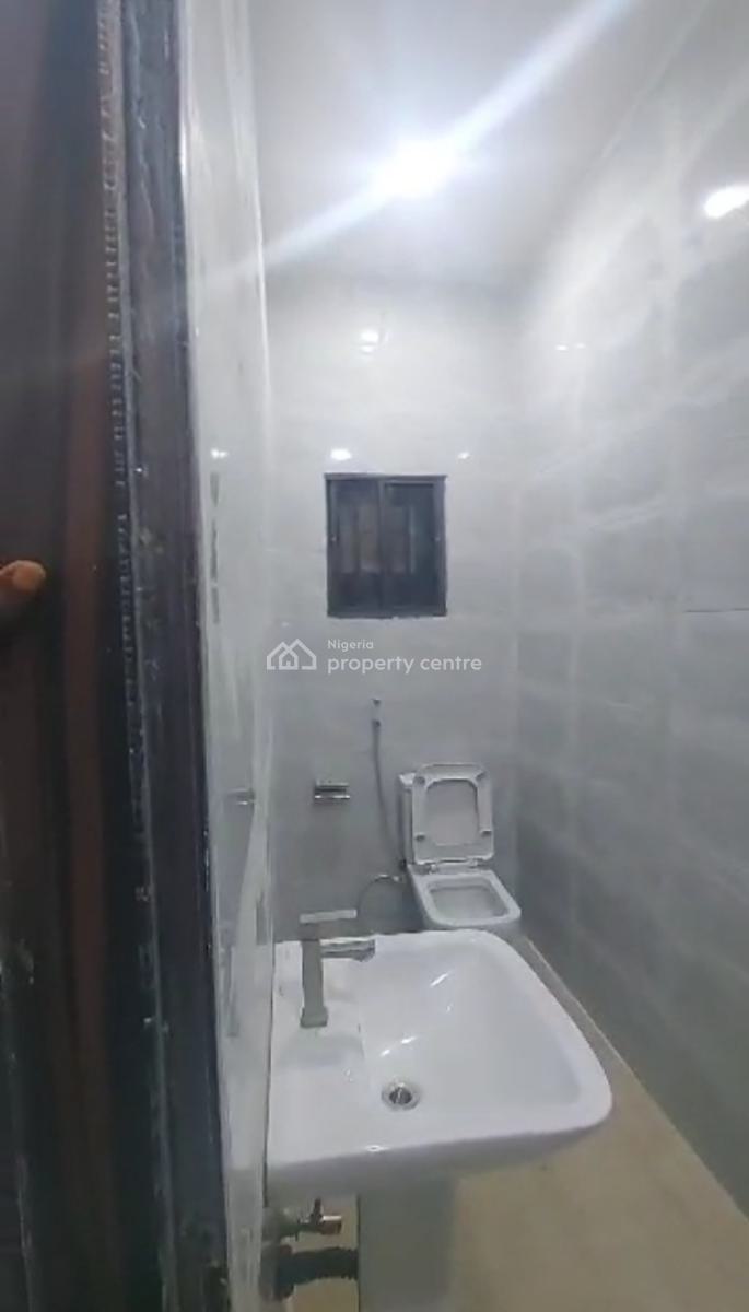 Brand-new 4 Bedroom Bungalow, Idu Industrial, Abuja, Flat / Apartment for Rent