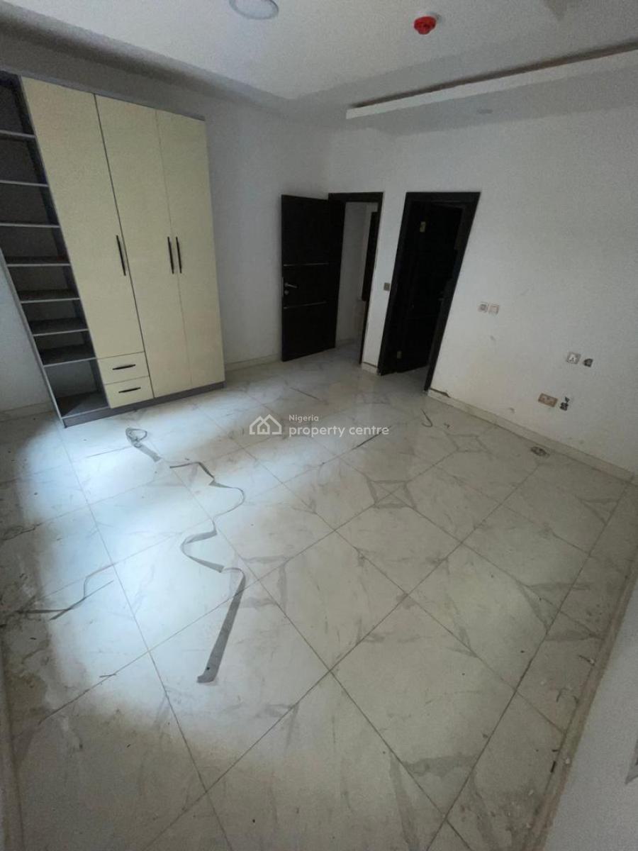Fully Serviced  2 Bedroom Apartment with Bq, Lekki Phase 1, Lekki, Lagos, Flat / Apartment for Rent