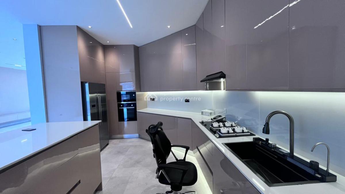 Luxury 2-bedroom Apartment with Bq., Lekki Phase 1, Lekki, Lagos, Flat / Apartment for Sale