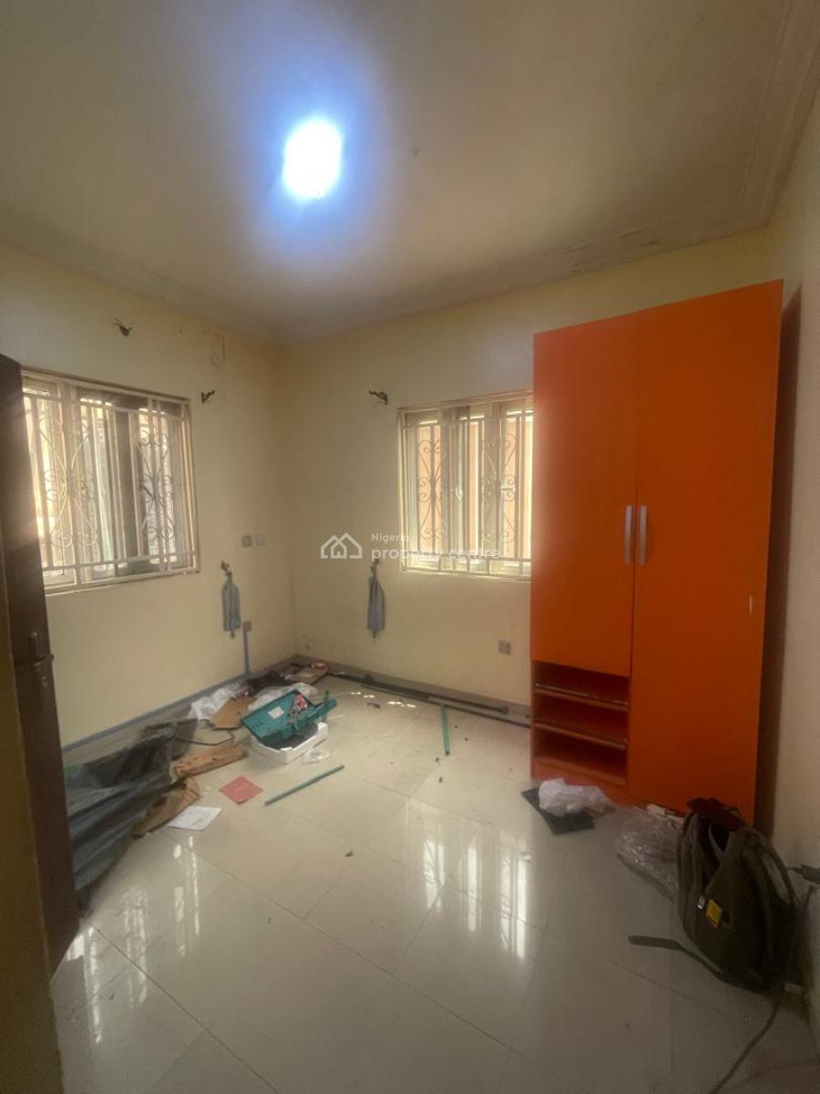 3 Bedroom Flat Apartment, Gra Phase 1, Magodo, Lagos, Flat / Apartment for Rent