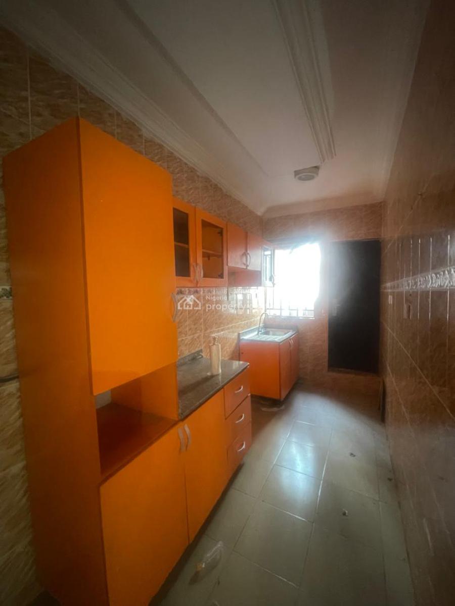 3 Bedroom Flat Apartment, Gra Phase 1, Magodo, Lagos, Flat / Apartment for Rent