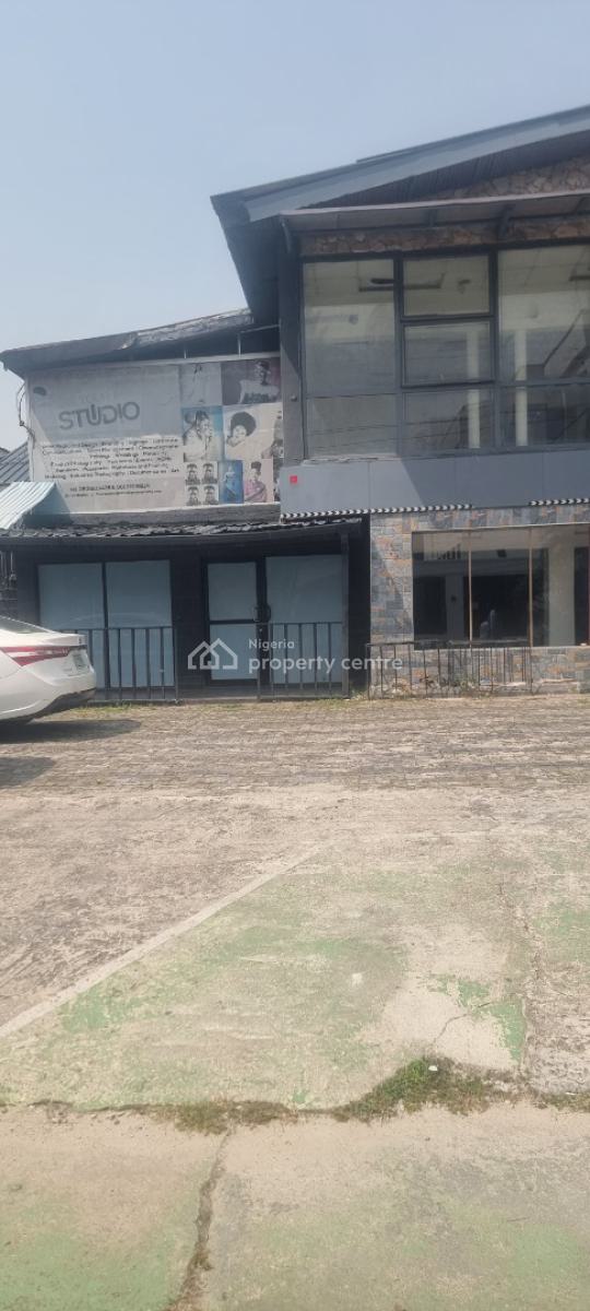 a Well Maintained Commercial Structure Viable for Lounge and Office, Off Eko Hotel, Victoria Island (vi), Lagos, Office Space for Rent