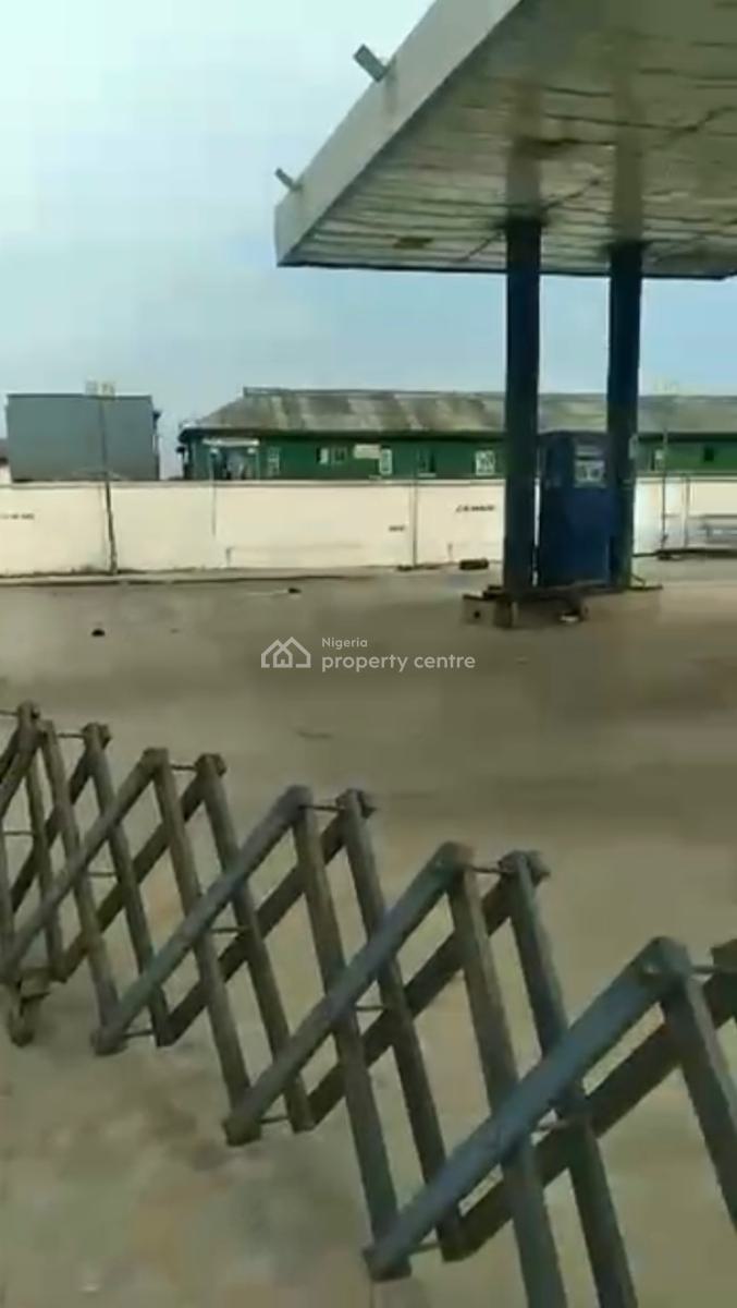 2244sqm Functional Fuel Station with 10 Nozzles, Ikeja, Lagos, Filling Station for Sale