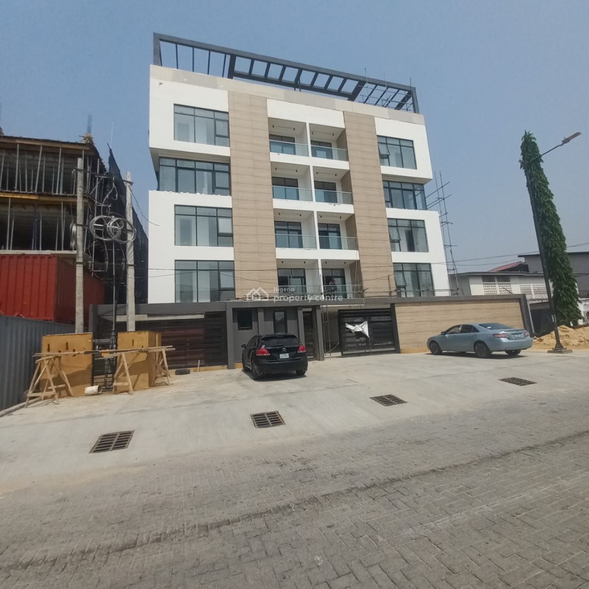 Lovely 2 Bedroom with Pool and Elevator, Lekki Phase 1, Lekki, Lagos, Flat / Apartment for Sale