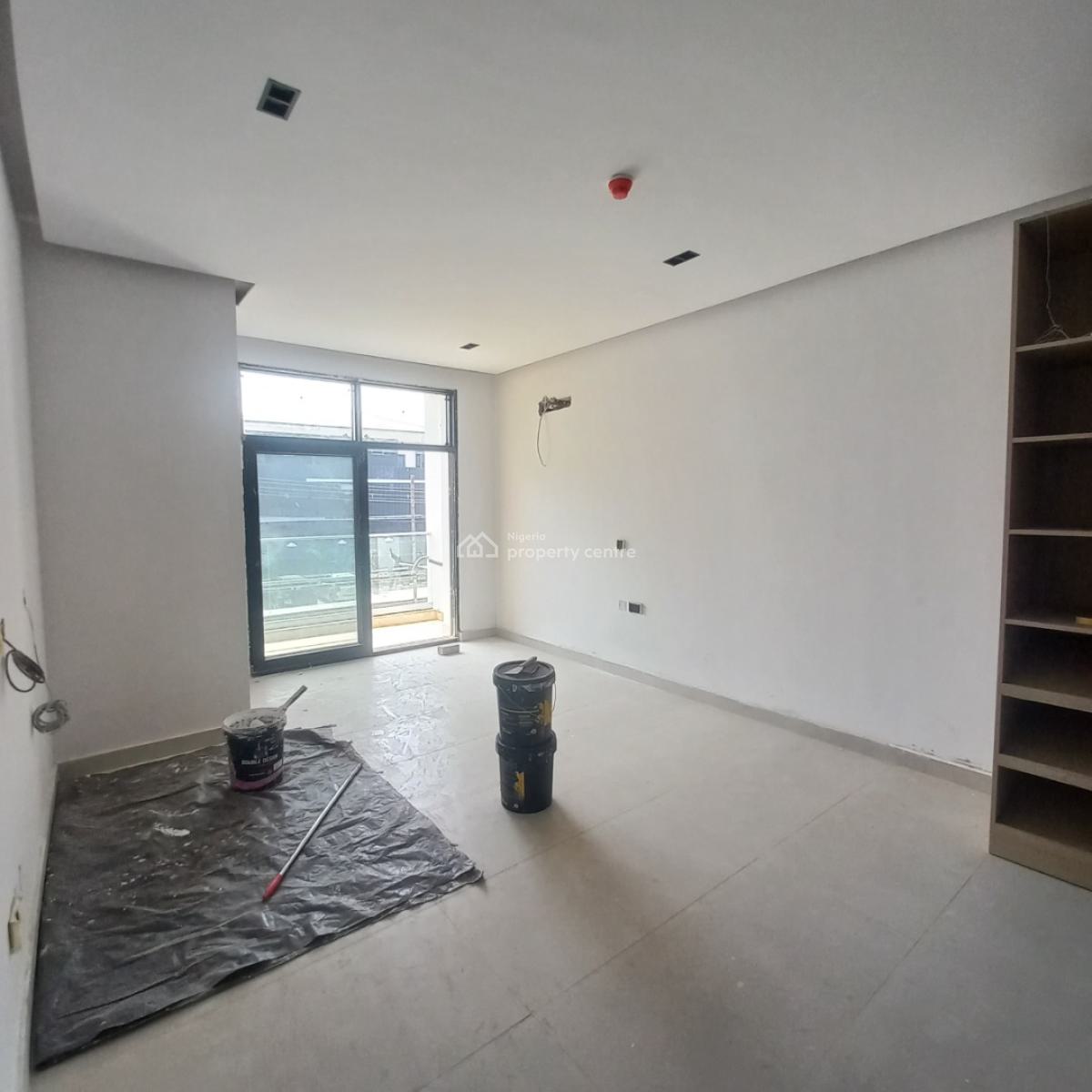 Lovely 2 Bedroom with Pool and Elevator, Lekki Phase 1, Lekki, Lagos, Flat / Apartment for Sale