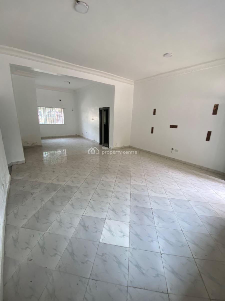 Spacious Fully Serviced ‎3-bedroom Apartment in a Prime Estate, Opposite Vgc, Ikota, Lekki, Lagos, Flat / Apartment for Rent