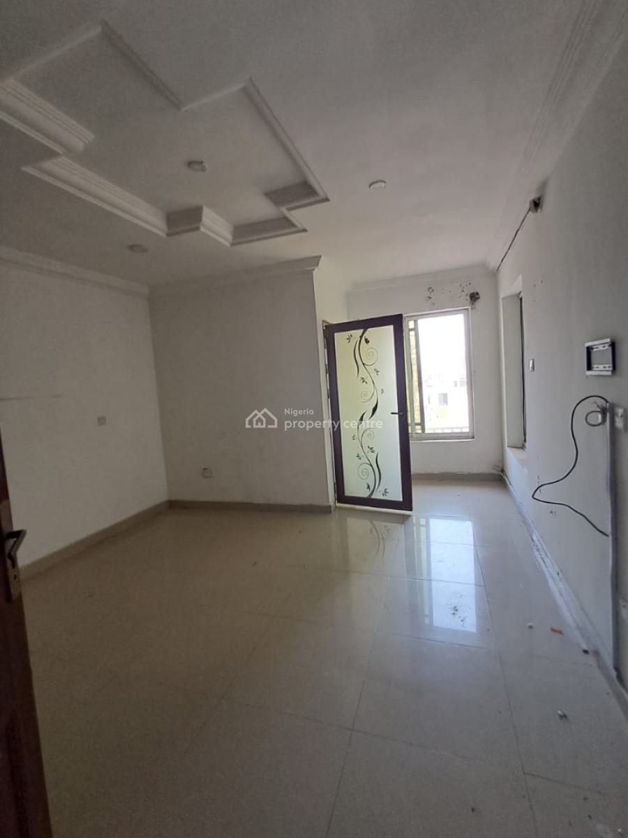 Spacious Standard 2-bedroom Apartment (first Floor), New Road Alpha Beach Chevron, Lekki, Lagos, Flat / Apartment for Rent