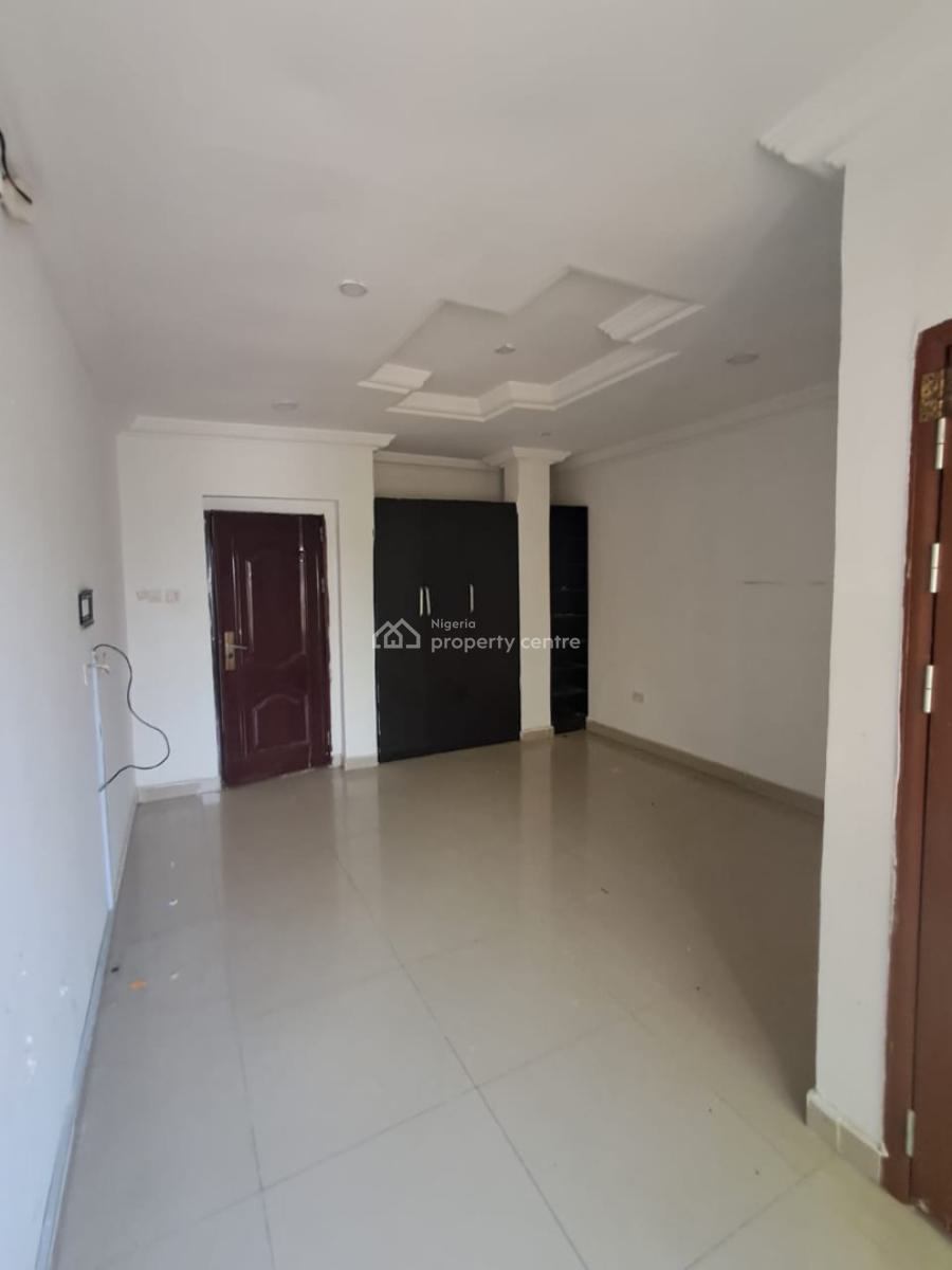 Spacious Standard 2-bedroom Apartment (first Floor), New Road Alpha Beach Chevron, Lekki, Lagos, Flat / Apartment for Rent
