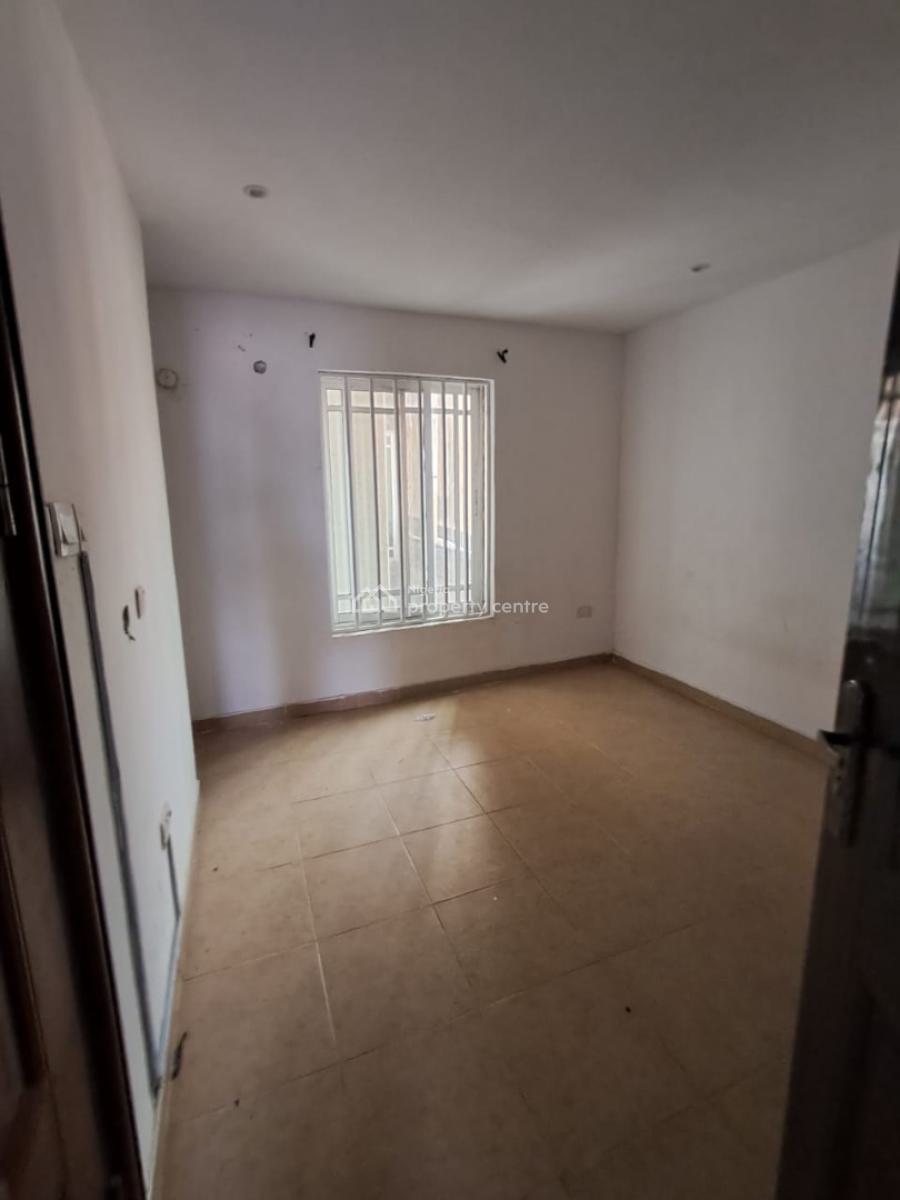 Spacious Standard 2-bedroom Apartment (first Floor), New Road Alpha Beach Chevron, Lekki, Lagos, Flat / Apartment for Rent