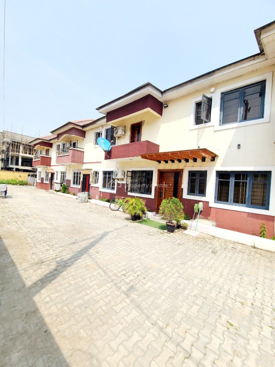 Spacious Modern 3 Bedroom Terrace Duplex, Ilasan, Lekki, Lagos, Terraced Duplex for Rent