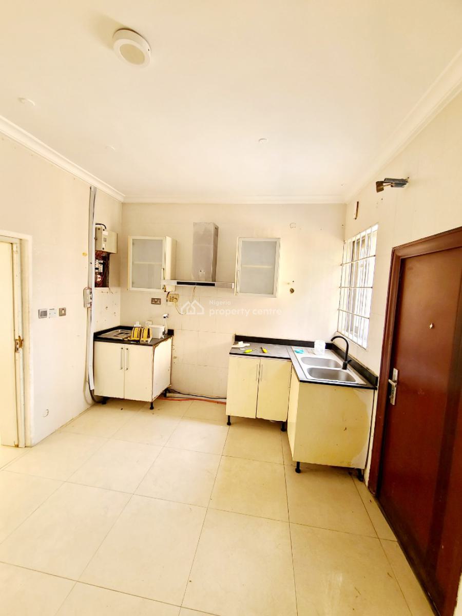 Spacious Modern 3 Bedroom Terrace Duplex, Ilasan, Lekki, Lagos, Terraced Duplex for Rent
