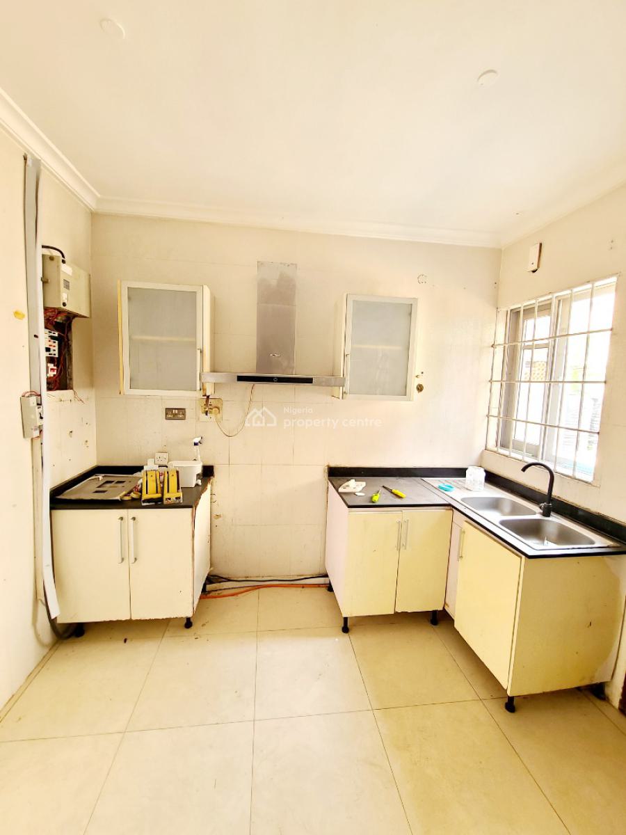 Spacious Modern 3 Bedroom Terrace Duplex, Ilasan, Lekki, Lagos, Terraced Duplex for Rent