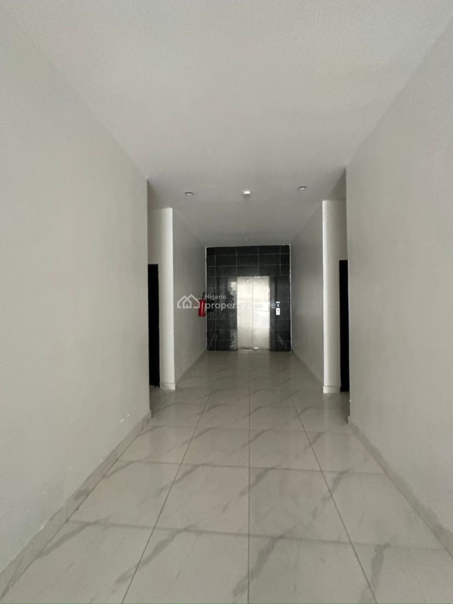 Beautifully Built 2bedroom Apartment with Swimming Pool ,gym&elevator, Lekki Phase One ,lekki ,lagos , Nigeria, Lekki Phase 1, Lekki, Lagos, Flat / Apartment for Sale
