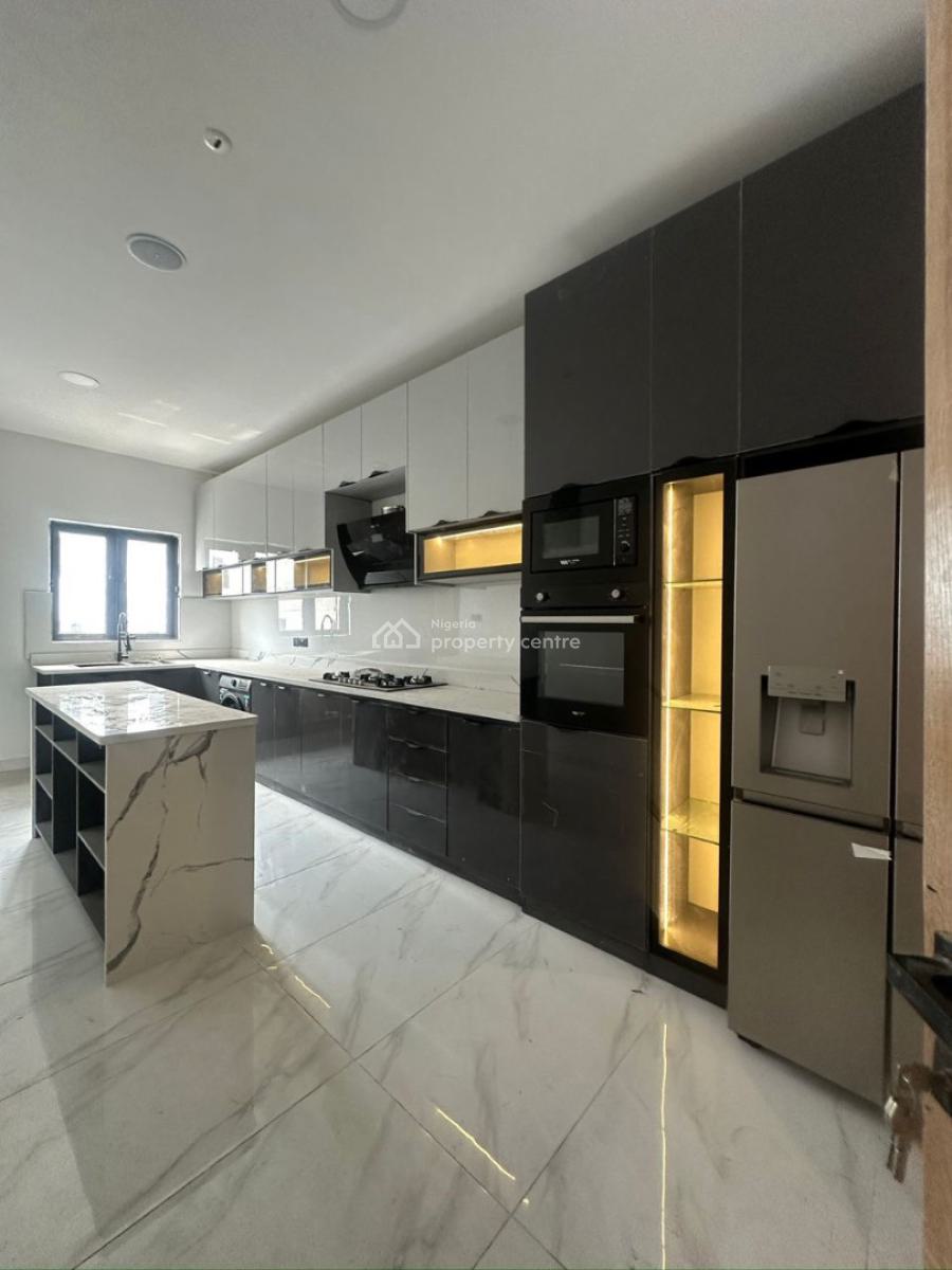 Beautifully Built 2bedroom Apartment with Swimming Pool ,gym&elevator, Lekki Phase One ,lekki ,lagos , Nigeria, Lekki Phase 1, Lekki, Lagos, Flat / Apartment for Sale