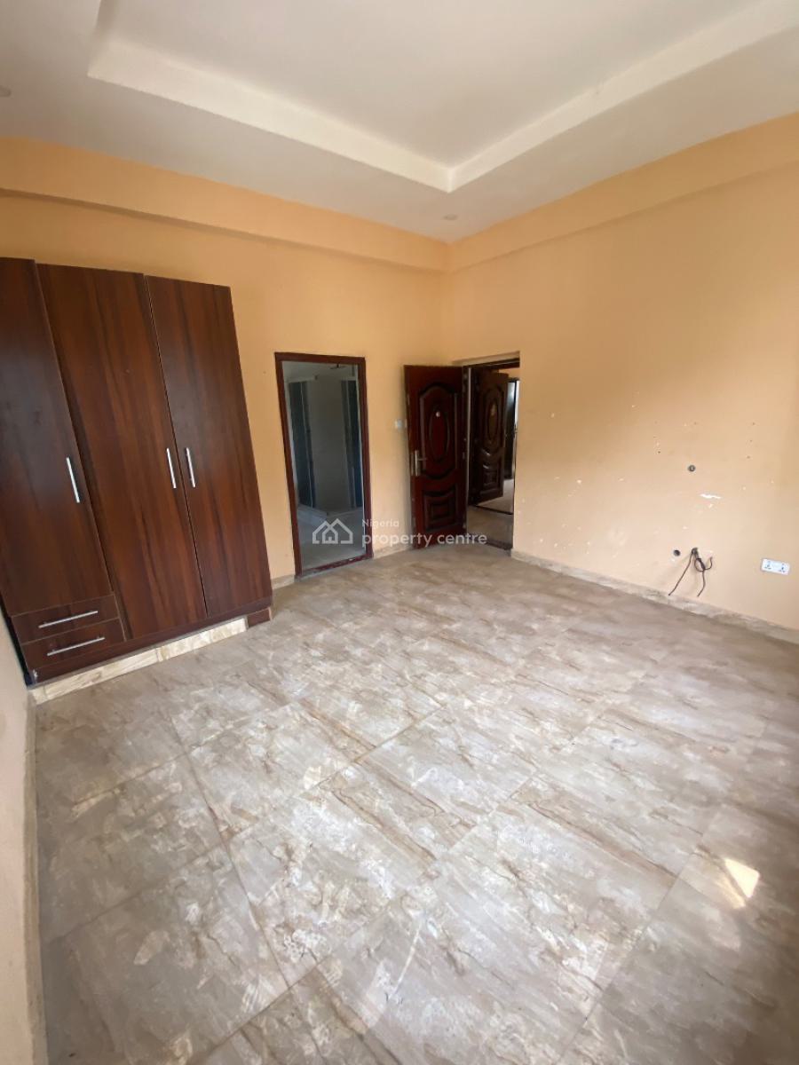 *spacious Fully Serviced ‎3-bedroom Apartment in an Estate*, Vgc, Lekki, Lagos, Flat / Apartment for Rent