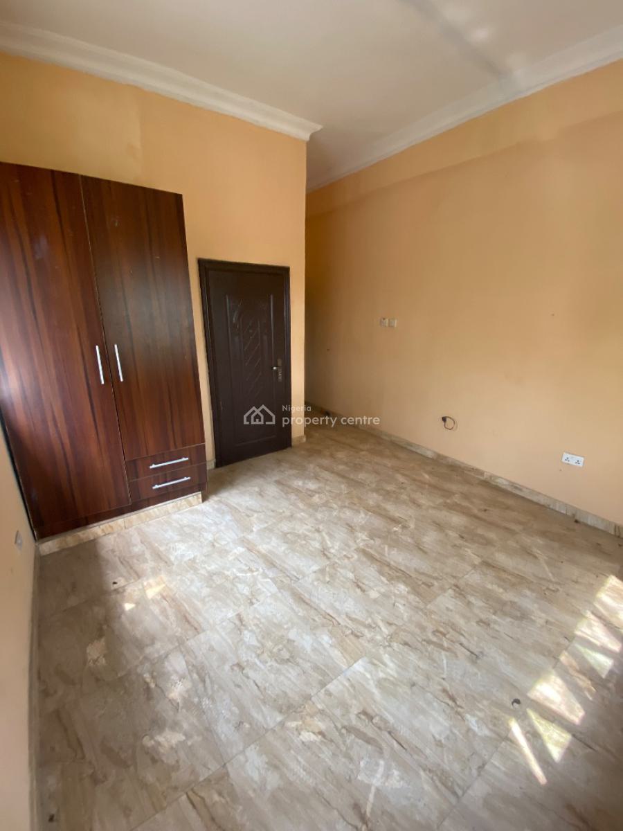 *spacious Fully Serviced ‎3-bedroom Apartment in an Estate*, Vgc, Lekki, Lagos, Flat / Apartment for Rent