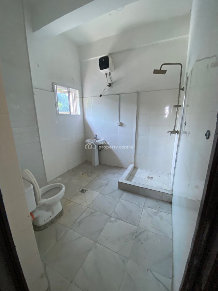 *spacious Fully Serviced ‎3-bedroom Apartment in an Estate*, Vgc, Lekki, Lagos, Flat / Apartment for Rent