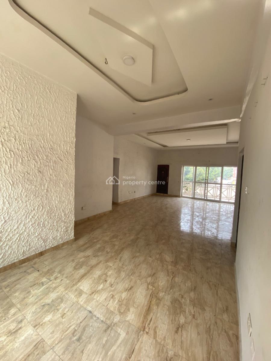 *spacious Fully Serviced ‎3-bedroom Apartment in an Estate*, Vgc, Lekki, Lagos, Flat / Apartment for Rent
