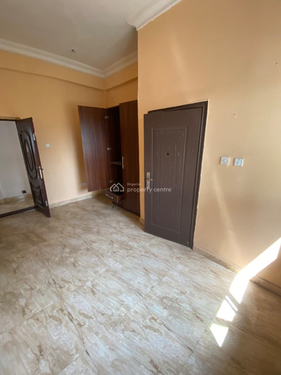 *spacious Fully Serviced ‎3-bedroom Apartment in an Estate*, Vgc, Lekki, Lagos, Flat / Apartment for Rent