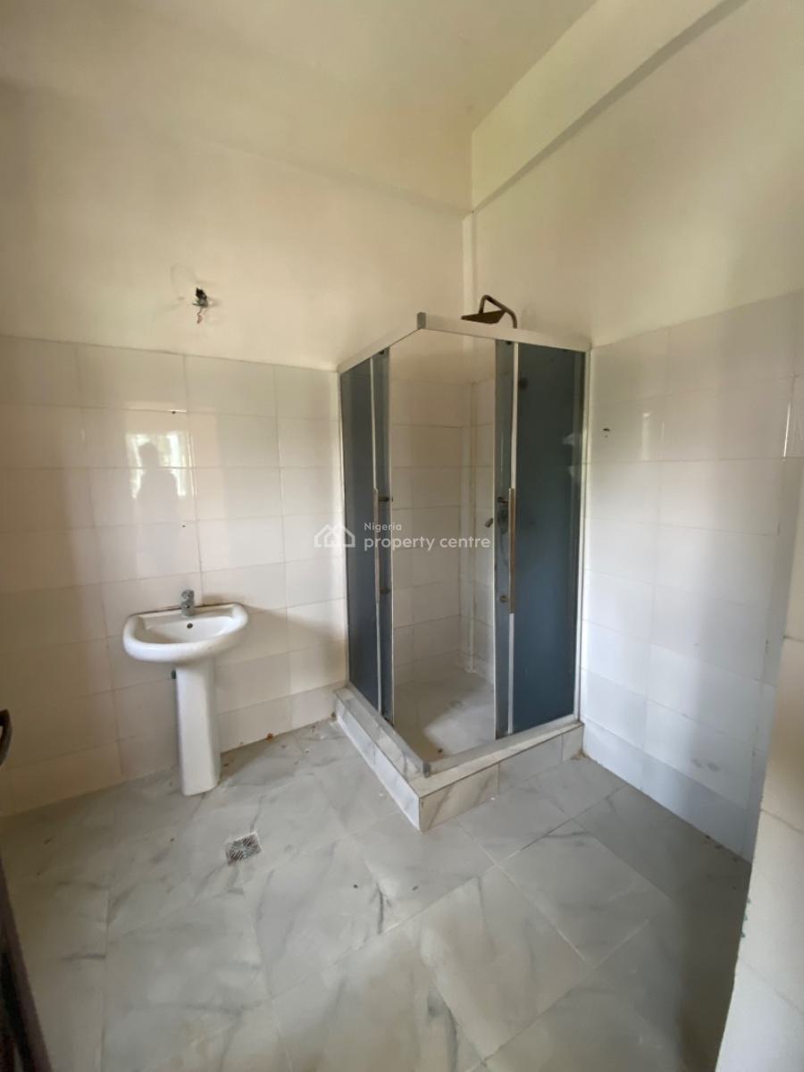 *spacious Fully Serviced ‎3-bedroom Apartment in an Estate*, Vgc, Lekki, Lagos, Flat / Apartment for Rent