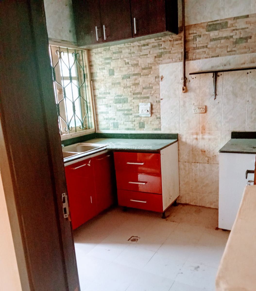 Renovated Spacious 3 Bedroom Flat, Sangotedo Lekki, Sangotedo, Ajah, Lagos, Flat / Apartment for Rent