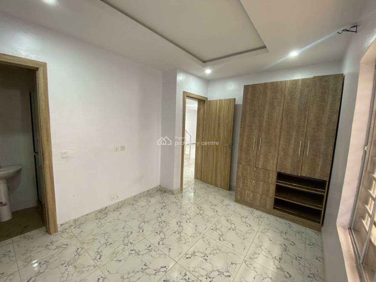 4 Bedroom Semi-detached with Bq, Orchid, Lekki, Lagos, Semi-detached Duplex for Rent