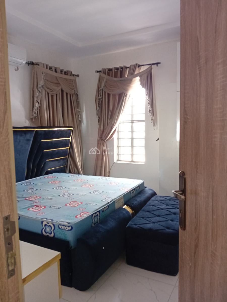 Fully Furnished 2-bedroom Flat (upstairs) + Inverter, Harris Drive, Lekki, Lagos, Flat / Apartment for Rent
