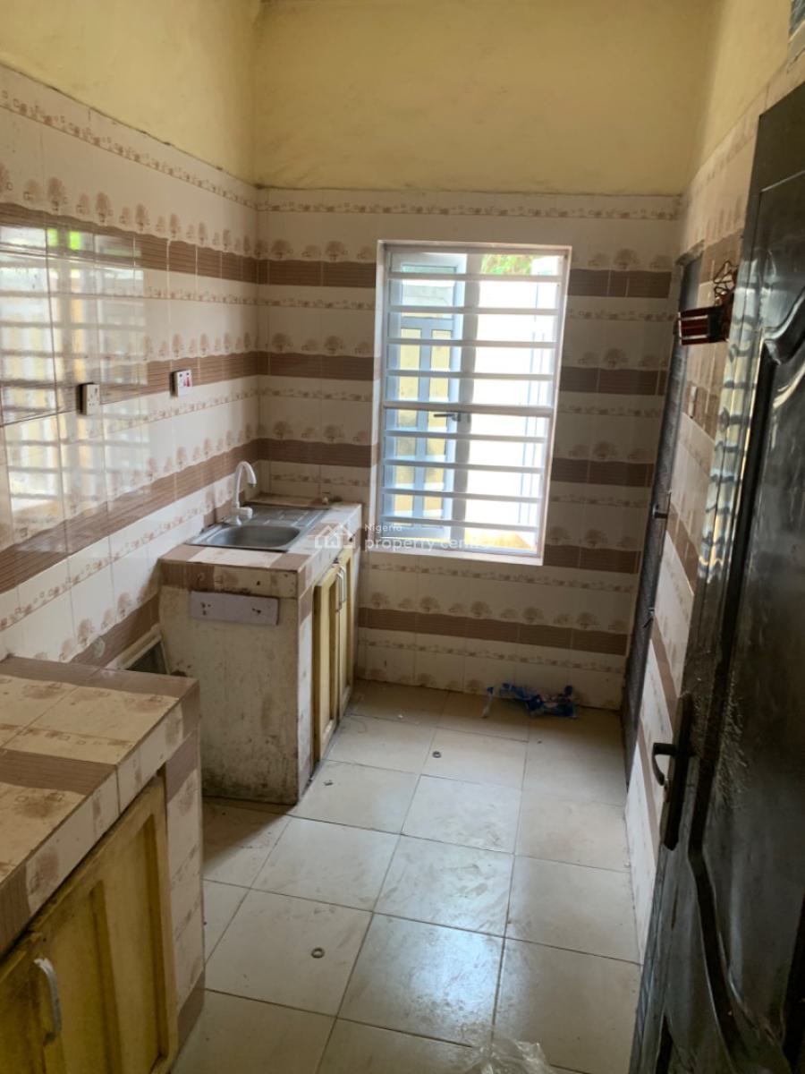 Luxury 2 Bedroom Flat, Gra Phase 1, Magodo, Lagos, Flat / Apartment for Rent