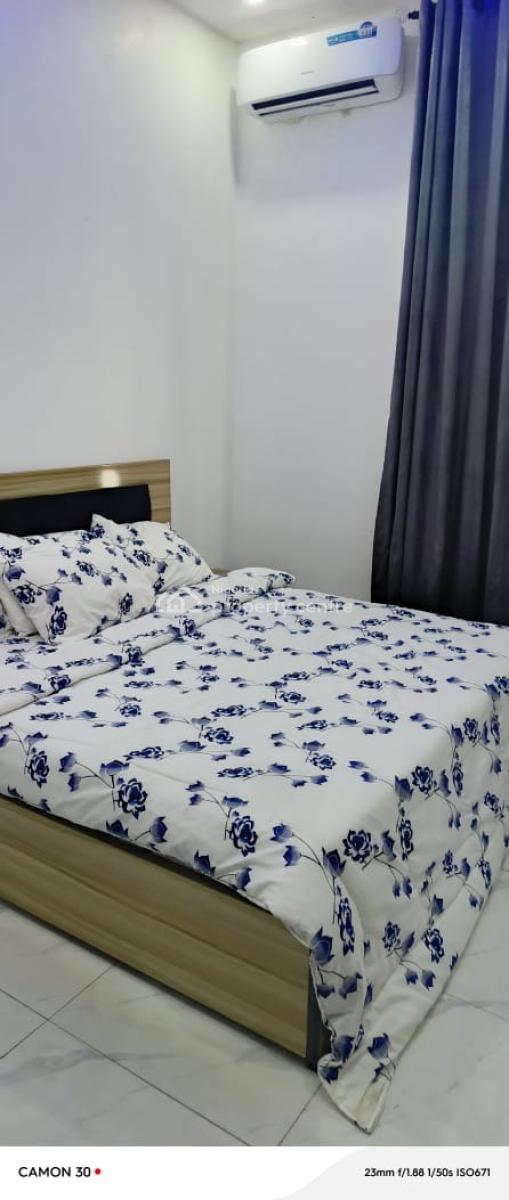 Luxury 4 Bedrooms Semi-detached House, Abraham Adesanya, Ajah, Lagos, Semi-detached Duplex for Rent