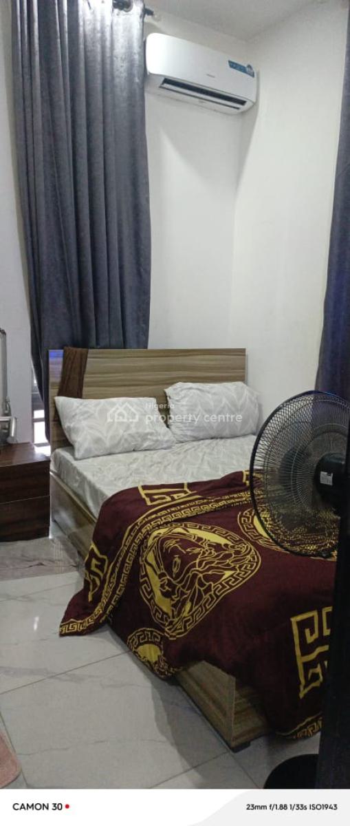 Luxury 4 Bedrooms Semi-detached House, Abraham Adesanya, Ajah, Lagos, Semi-detached Duplex for Rent